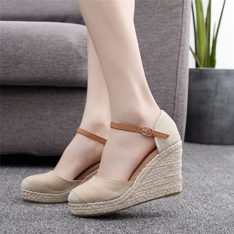Margot beige, vue portée des espadrilles compensées