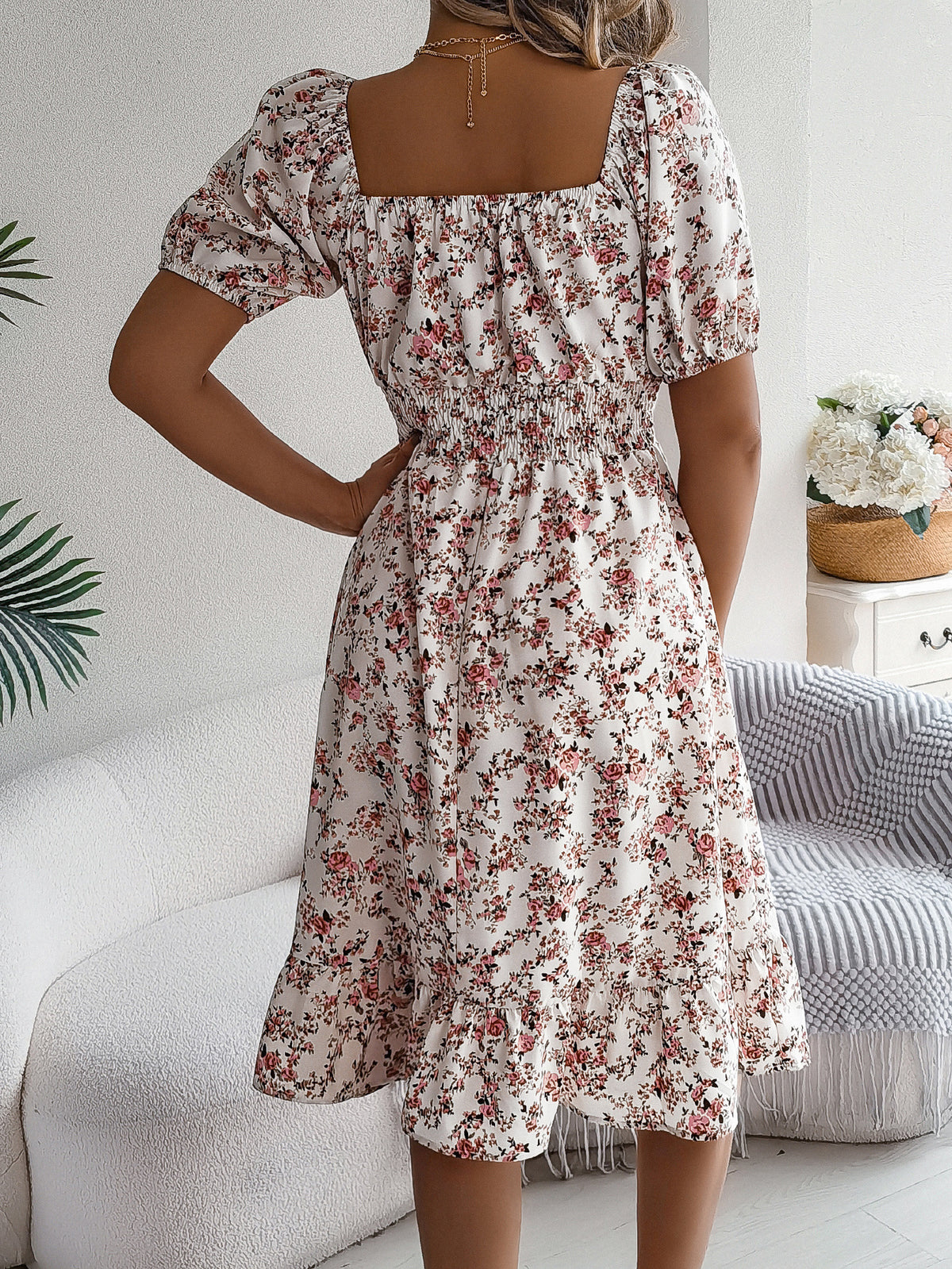 Robe Camille blanche à fleurs roses, vue de dos