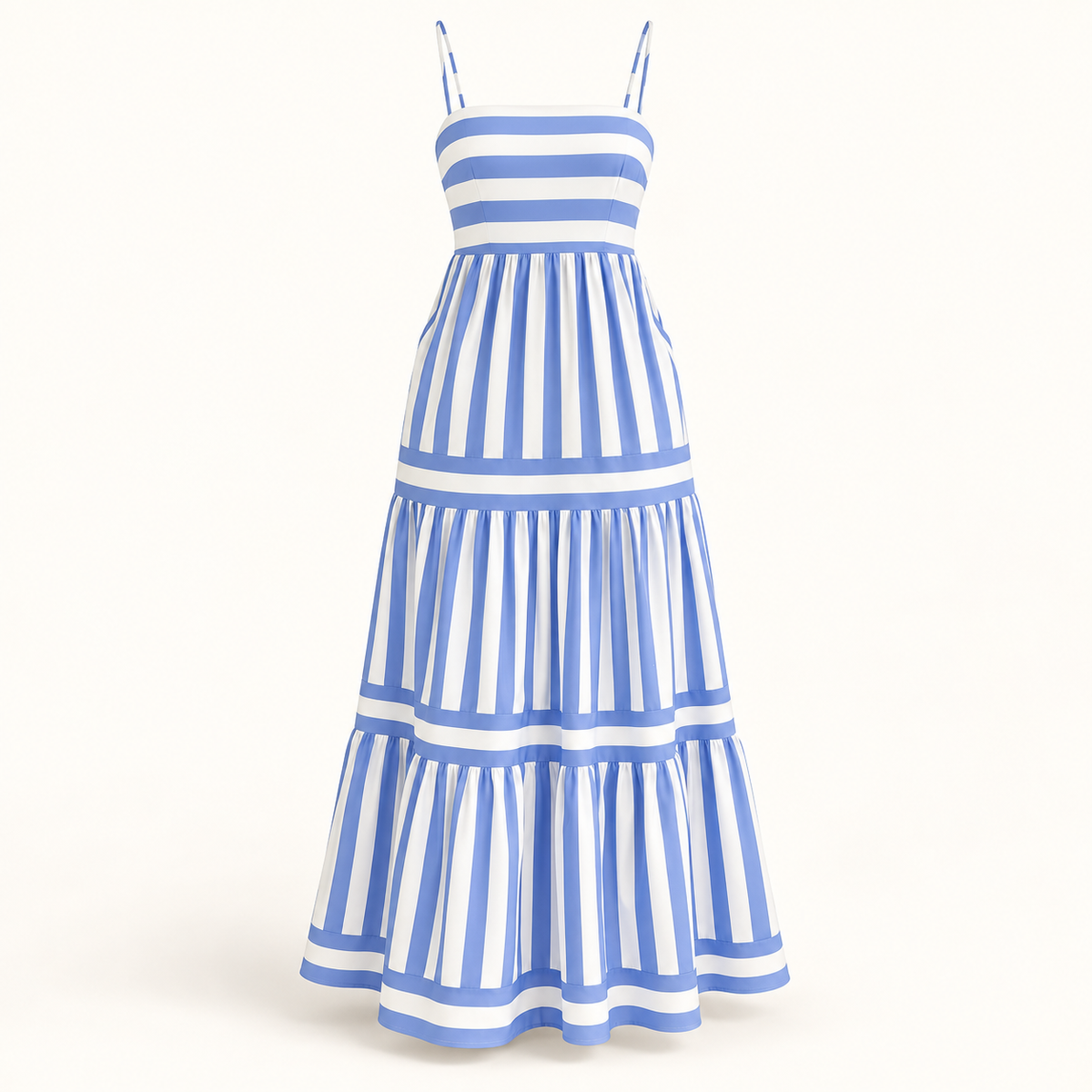 Robe Adèle bleue et blanche à fines bretelles, vue studio