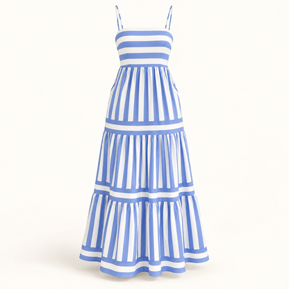 Robe Adèle bleue et blanche à fines bretelles, vue studio