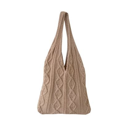 Cabas Juliette kaki en maille torsadée sur fond blanc