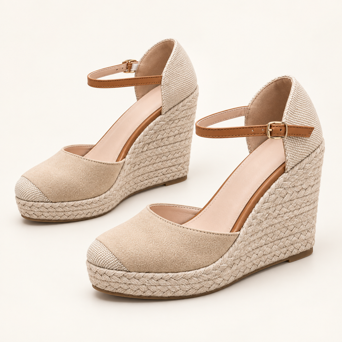 Paire d’espadrilles Margot beige à semelle compensée tressée